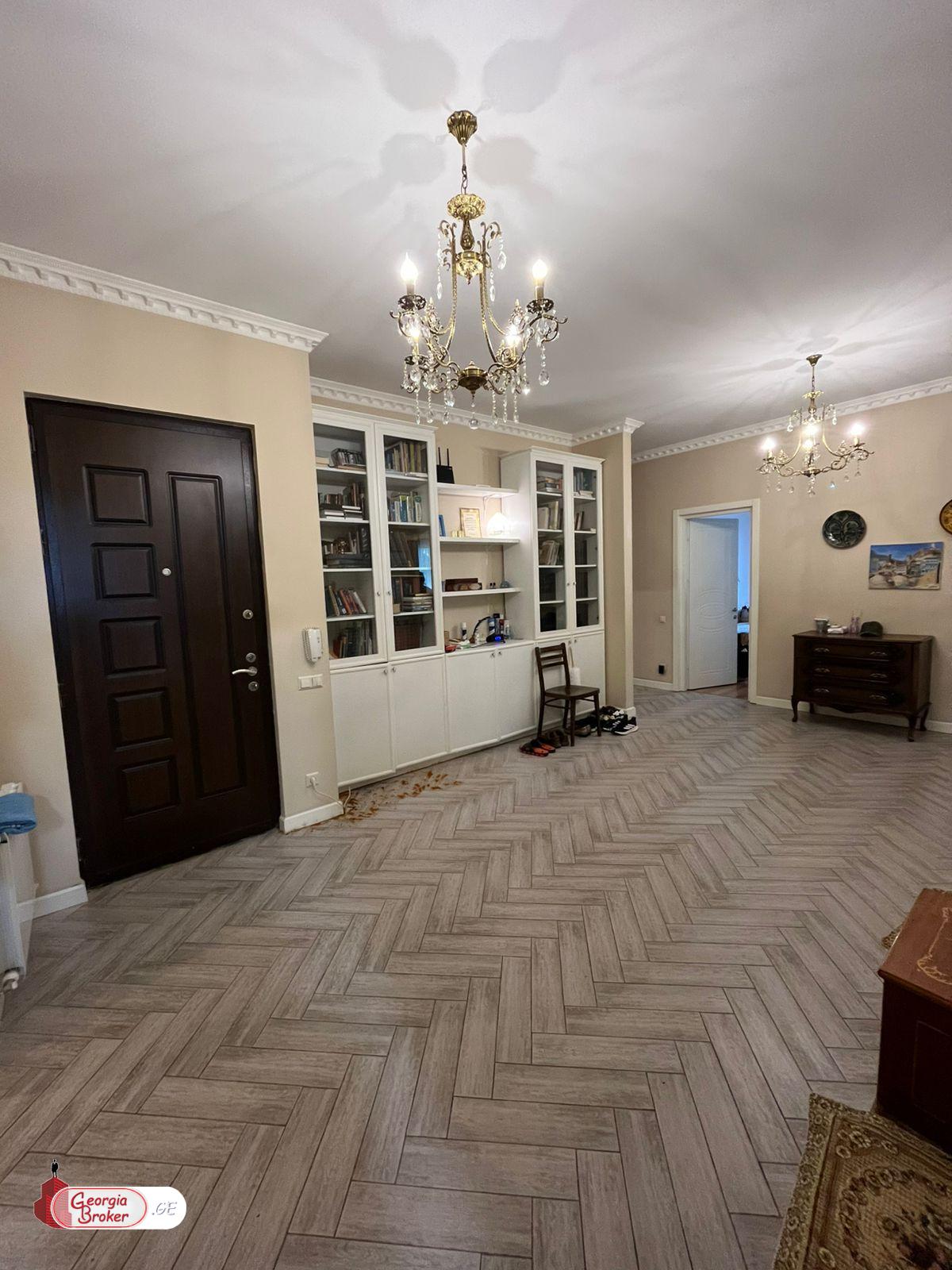 nearly repaired 5-room apartment for sale